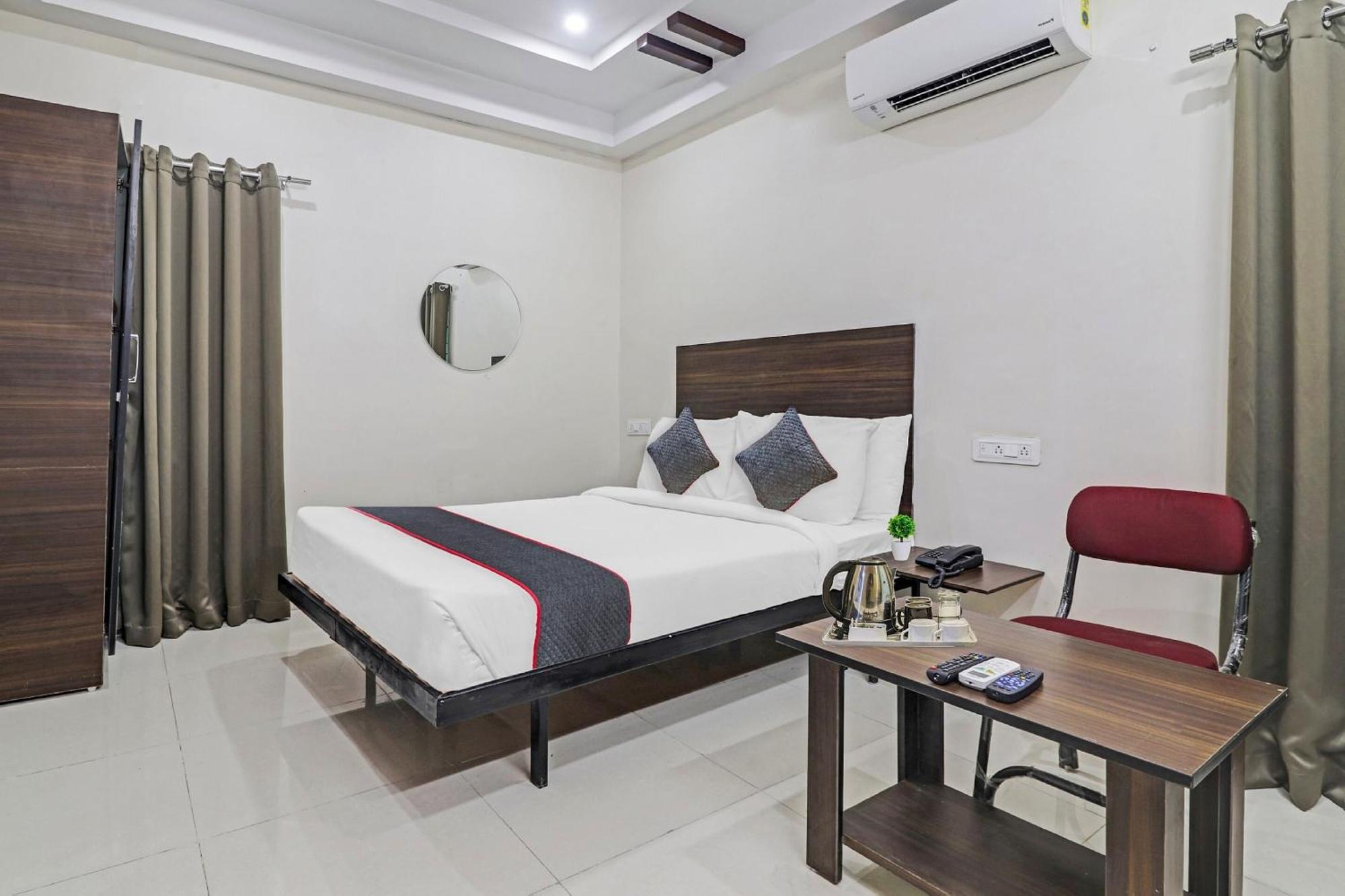 Collection O White House Near Kims Kondapur Hotel Kondapur  Exterior photo