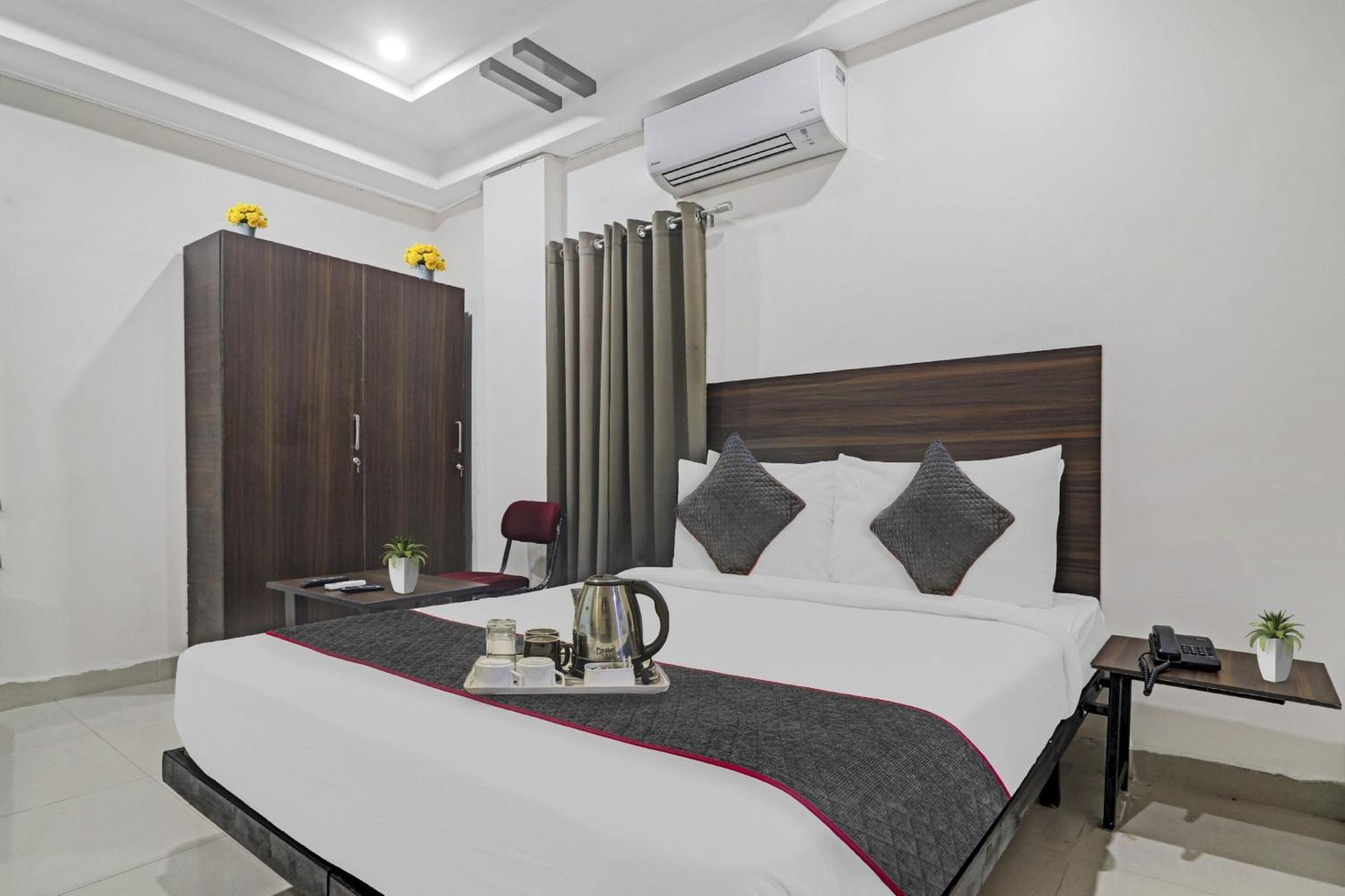 Collection O White House Near Kims Kondapur Hotel Kondapur  Exterior photo