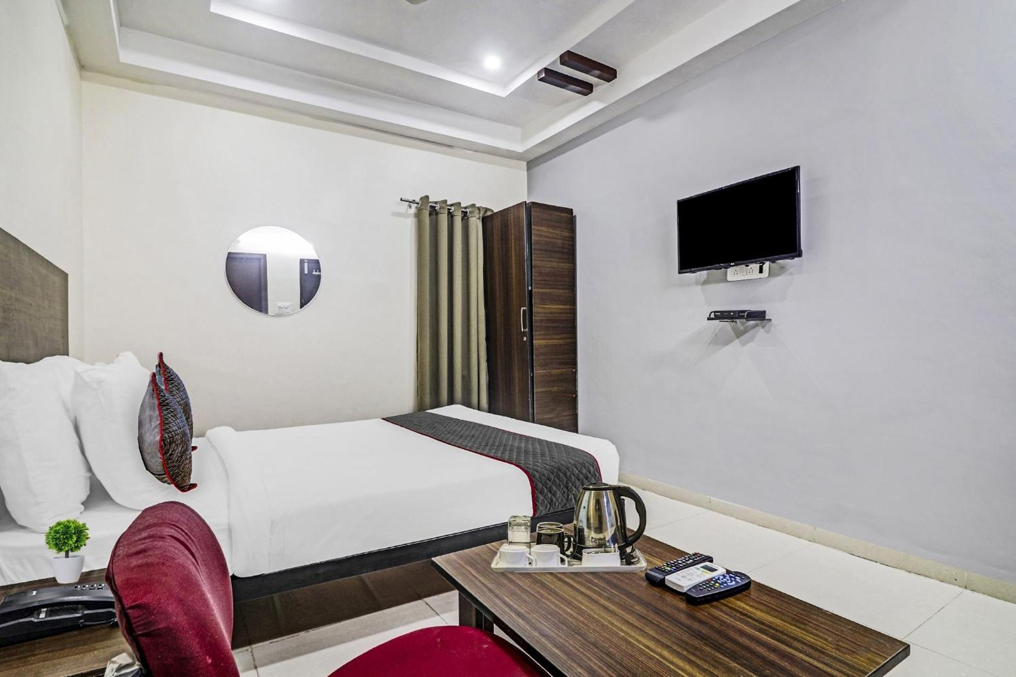 Collection O White House Near Kims Kondapur Hotel Kondapur  Exterior photo