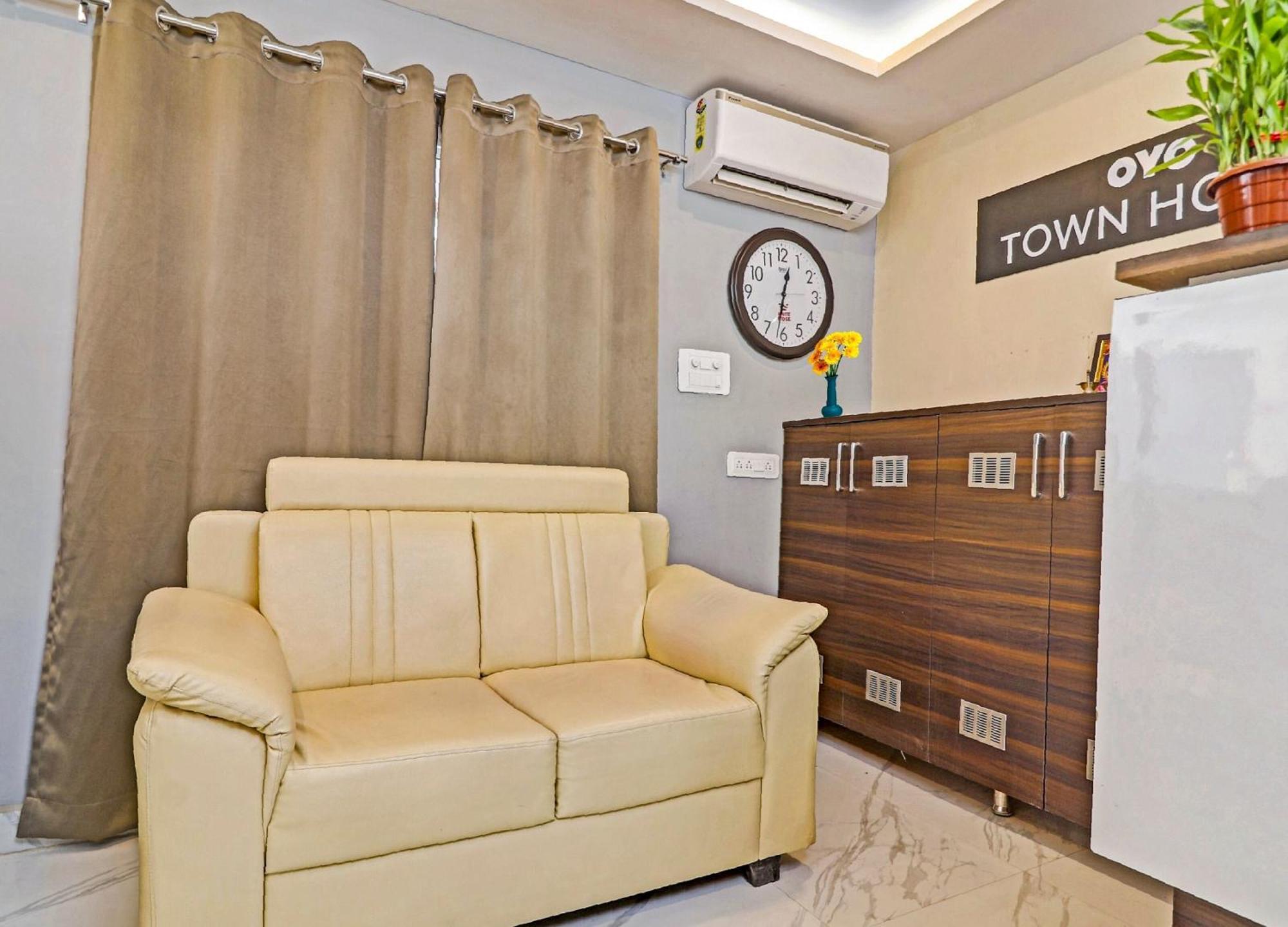 Collection O White House Near Kims Kondapur Hotel Kondapur  Exterior photo