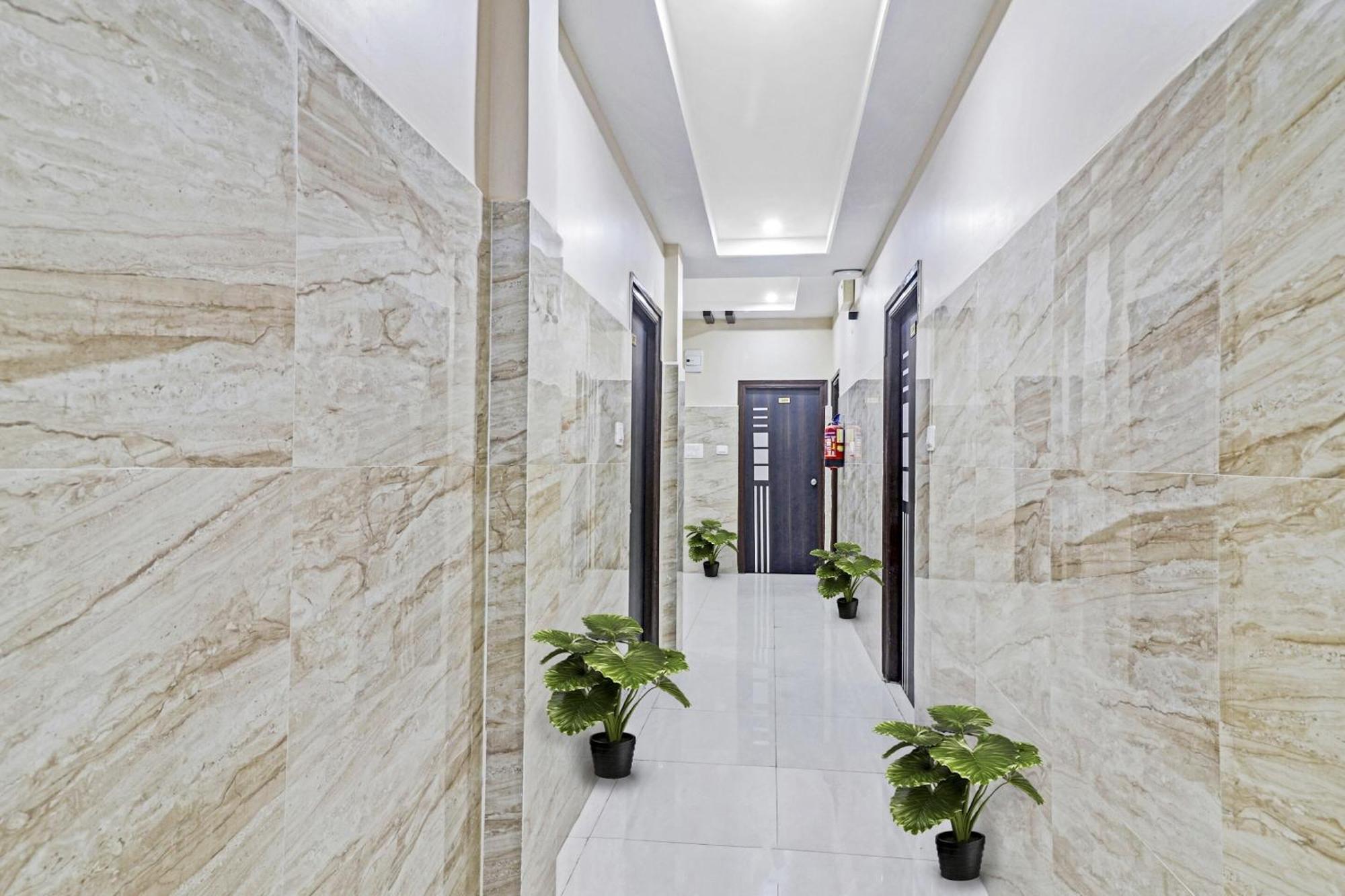 Collection O White House Near Kims Kondapur Hotel Kondapur  Exterior photo