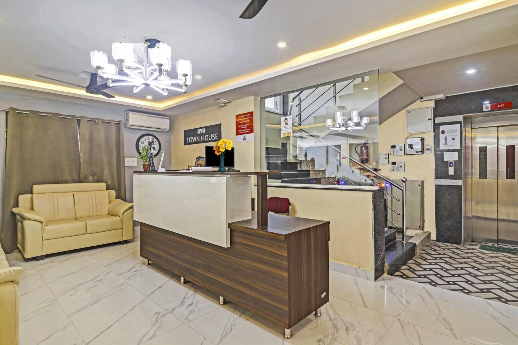 Collection O White House Near Kims Kondapur Hotel Kondapur  Exterior photo