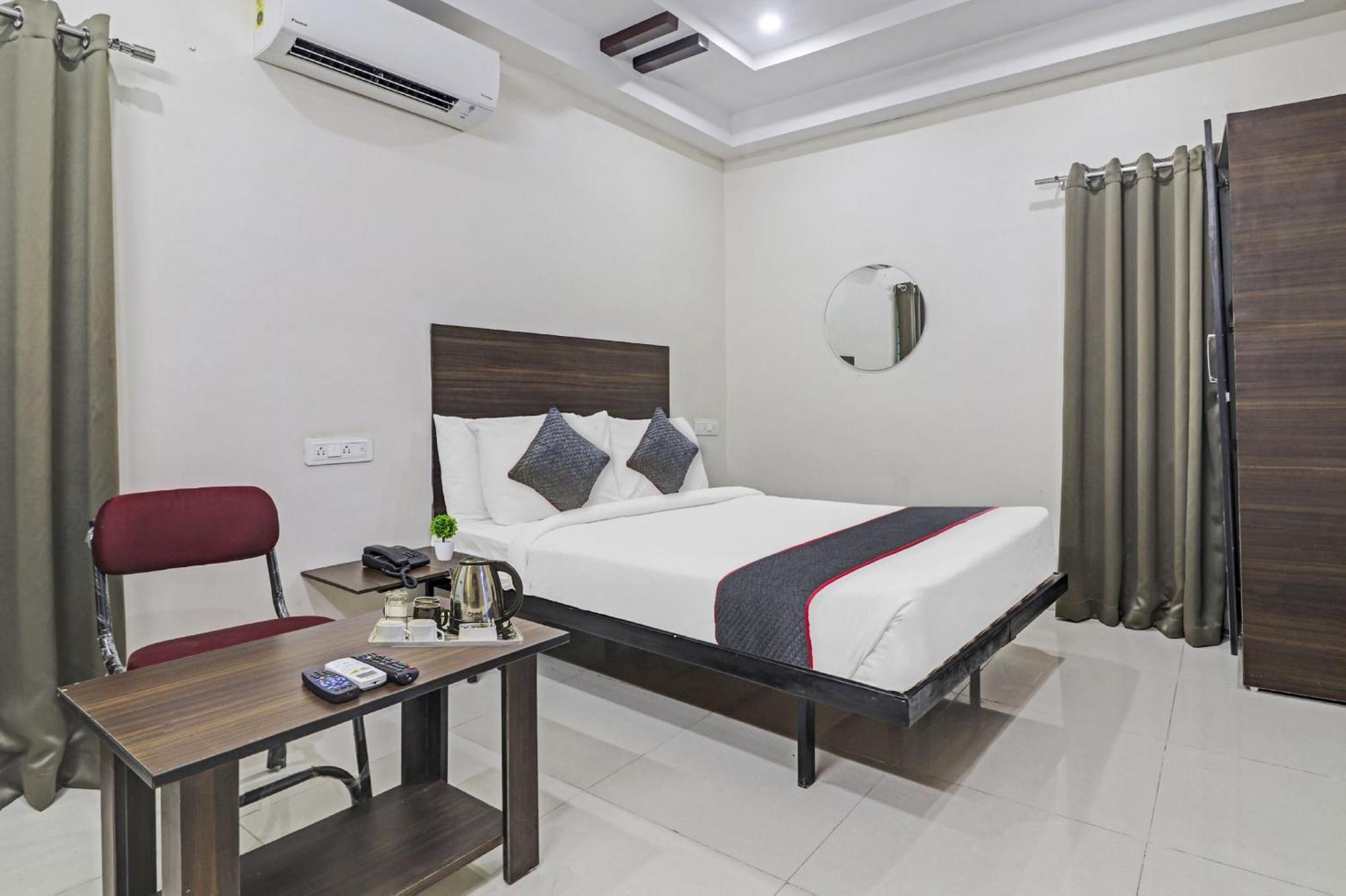 Collection O White House Near Kims Kondapur Hotel Kondapur  Exterior photo