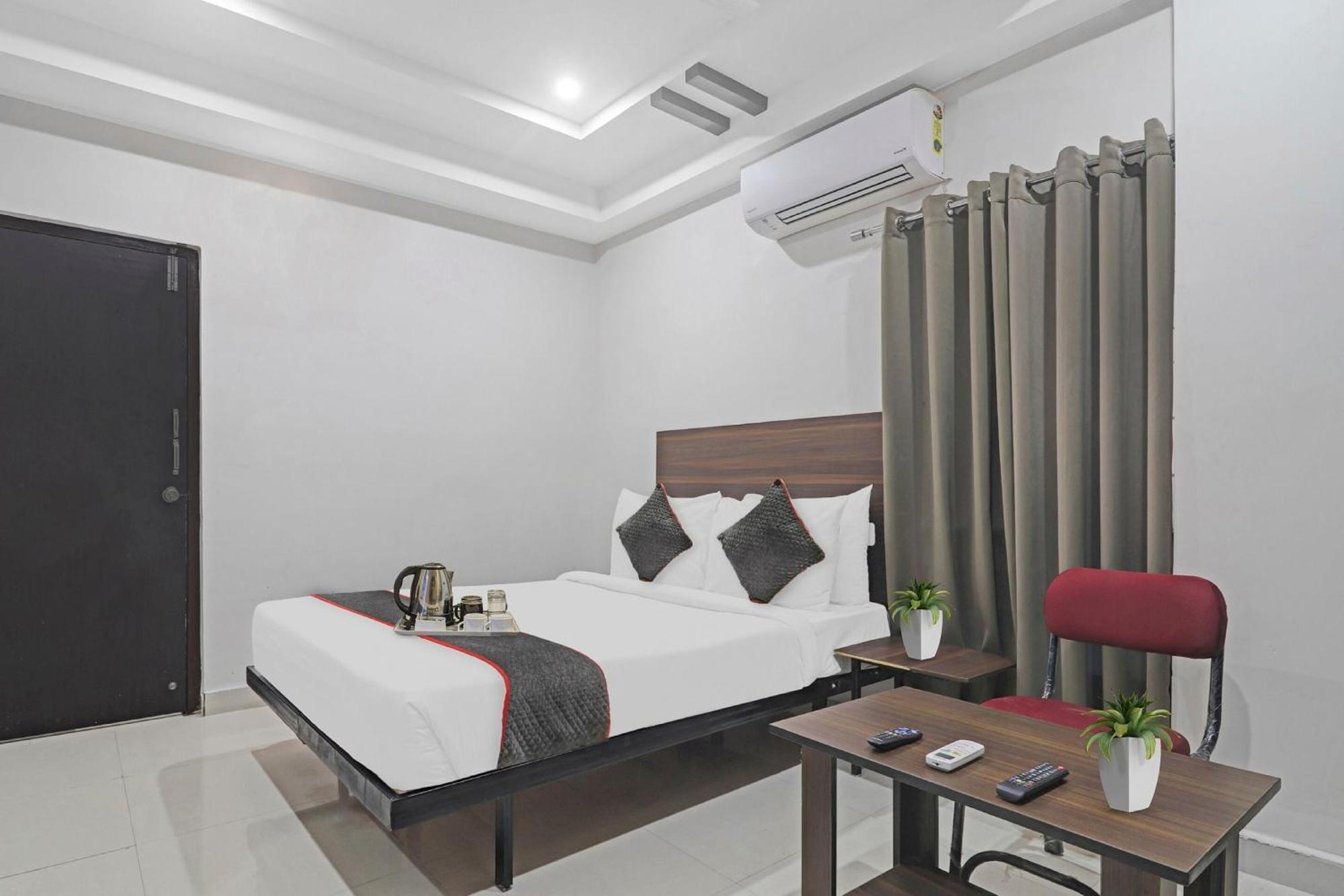 Collection O White House Near Kims Kondapur Hotel Kondapur  Exterior photo